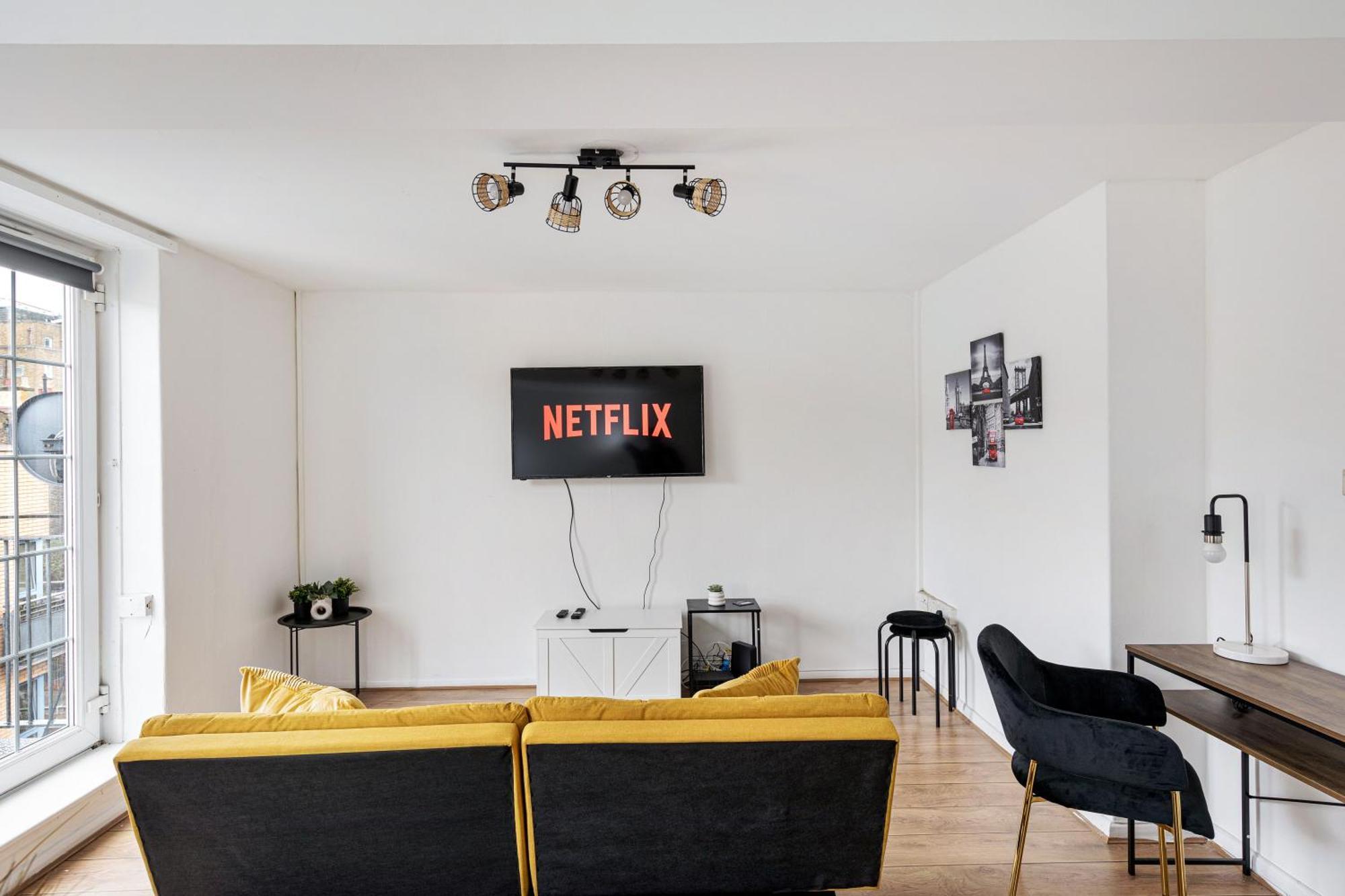 Sleek Shoreditch Hideout - 2 Bed Gem With Balcony In Central London Bagian luar foto