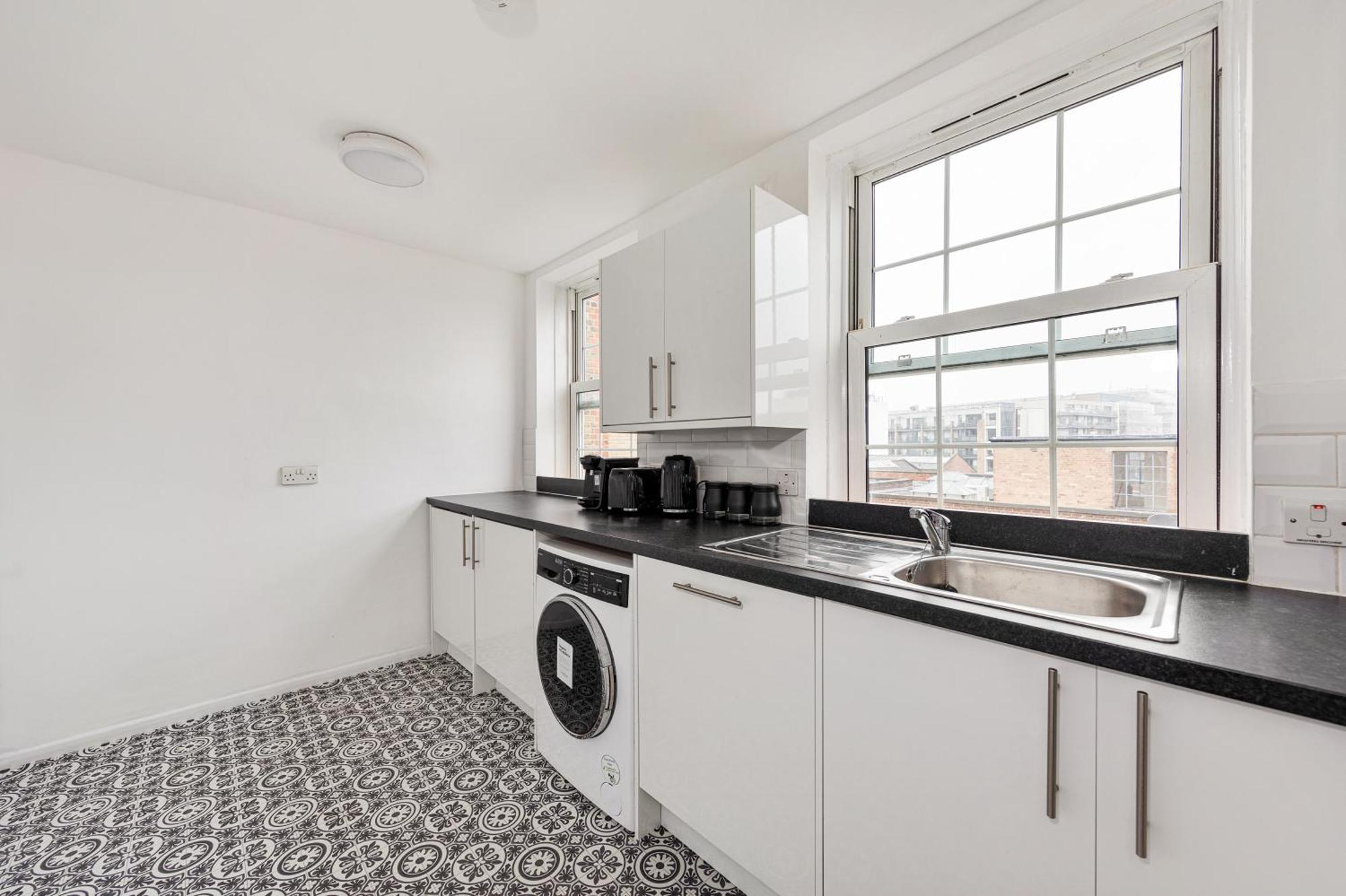 Sleek Shoreditch Hideout - 2 Bed Gem With Balcony In Central London Bagian luar foto