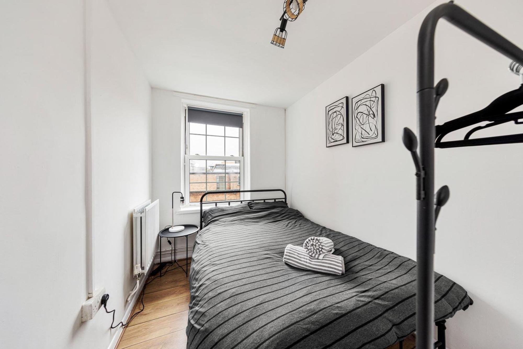 Sleek Shoreditch Hideout - 2 Bed Gem With Balcony In Central London Bagian luar foto