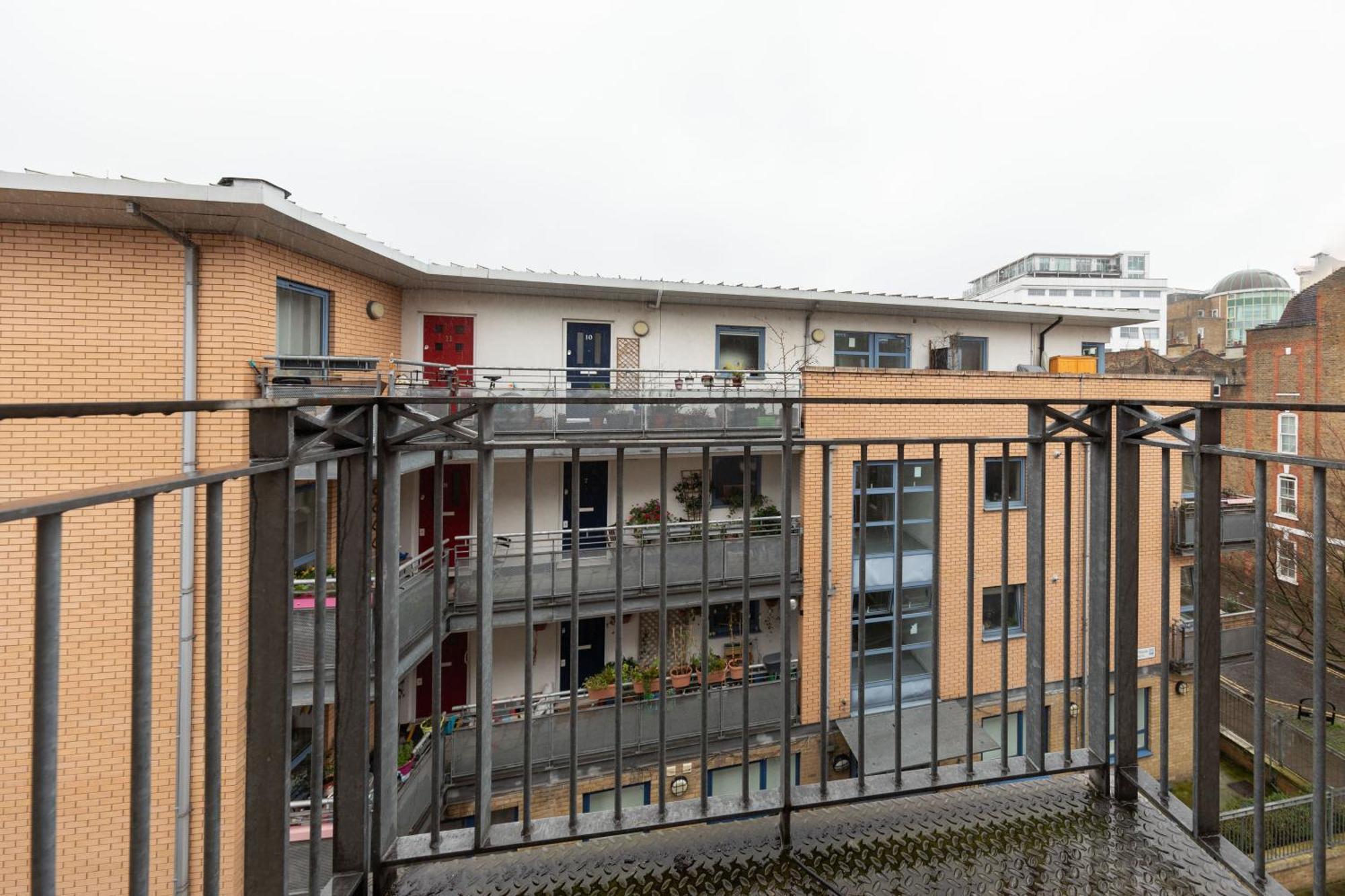 Sleek Shoreditch Hideout - 2 Bed Gem With Balcony In Central London Bagian luar foto